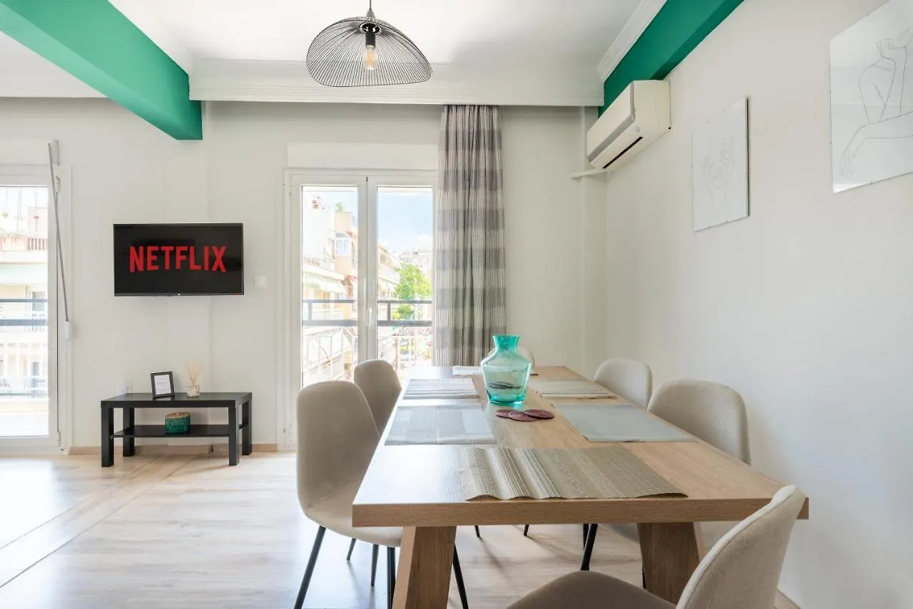 Contactos de Apartamento de 90 m² en Vadaris-Distrito Dikastiria, con 2 habitación(es) y 1 baño(s) privado(s)