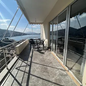 center-sea-view-apartamentsarande.albaniahotels.org/