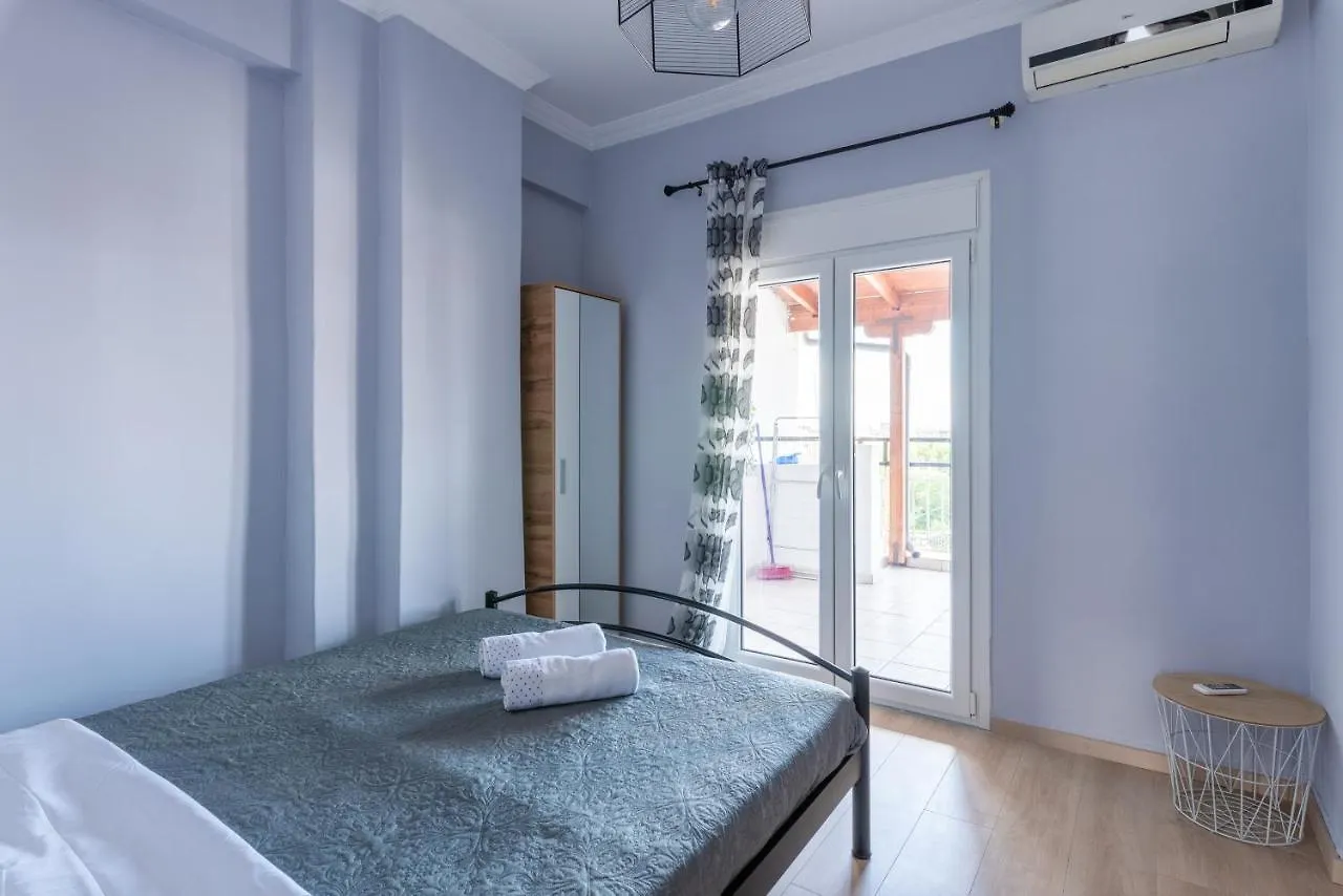 90 négyzetméteres, 2 hálószobás, 1 saját fürdőszobával rendelkező Apartman Vadaris-Dikastiria negye Szaloniki 0*,