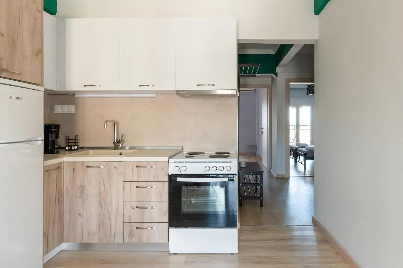 90 négyzetméteres, 2 hálószobás, 1 saját fürdőszobával rendelkező Apartman Vadaris-Dikastiria negye Szaloniki
